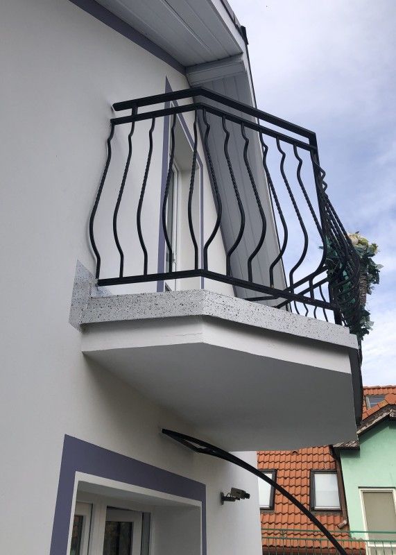 Balkon przy pokoju dwuosobowym
